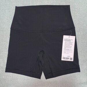 Lululemon NWT Align No Line™ High-Rise Short 6" size 6 Black